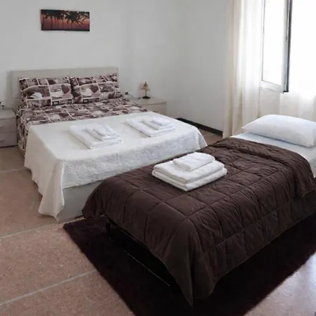 Lägenhet Sunny - 5 Posti Famiglie 10 Min